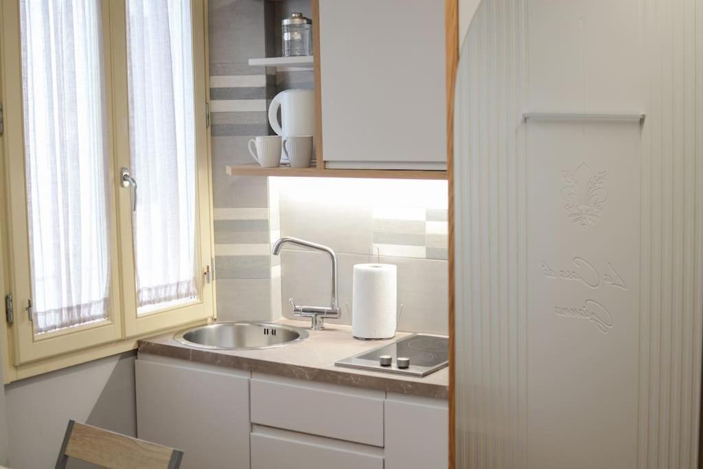 Apartamento Keys Of Italy - Sgiuseppe 18 - Monolocale Intimo E Conveniente A Santa Croce Florencia Exterior foto