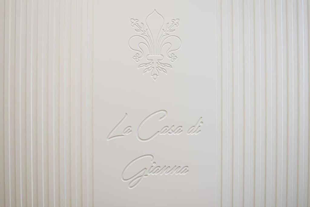 Apartamento Keys Of Italy - Sgiuseppe 18 - Monolocale Intimo E Conveniente A Santa Croce Florencia Exterior foto