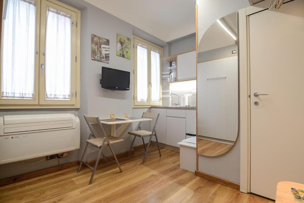 Apartamento Keys Of Italy - Sgiuseppe 18 - Monolocale Intimo E Conveniente A Santa Croce Florencia Exterior foto